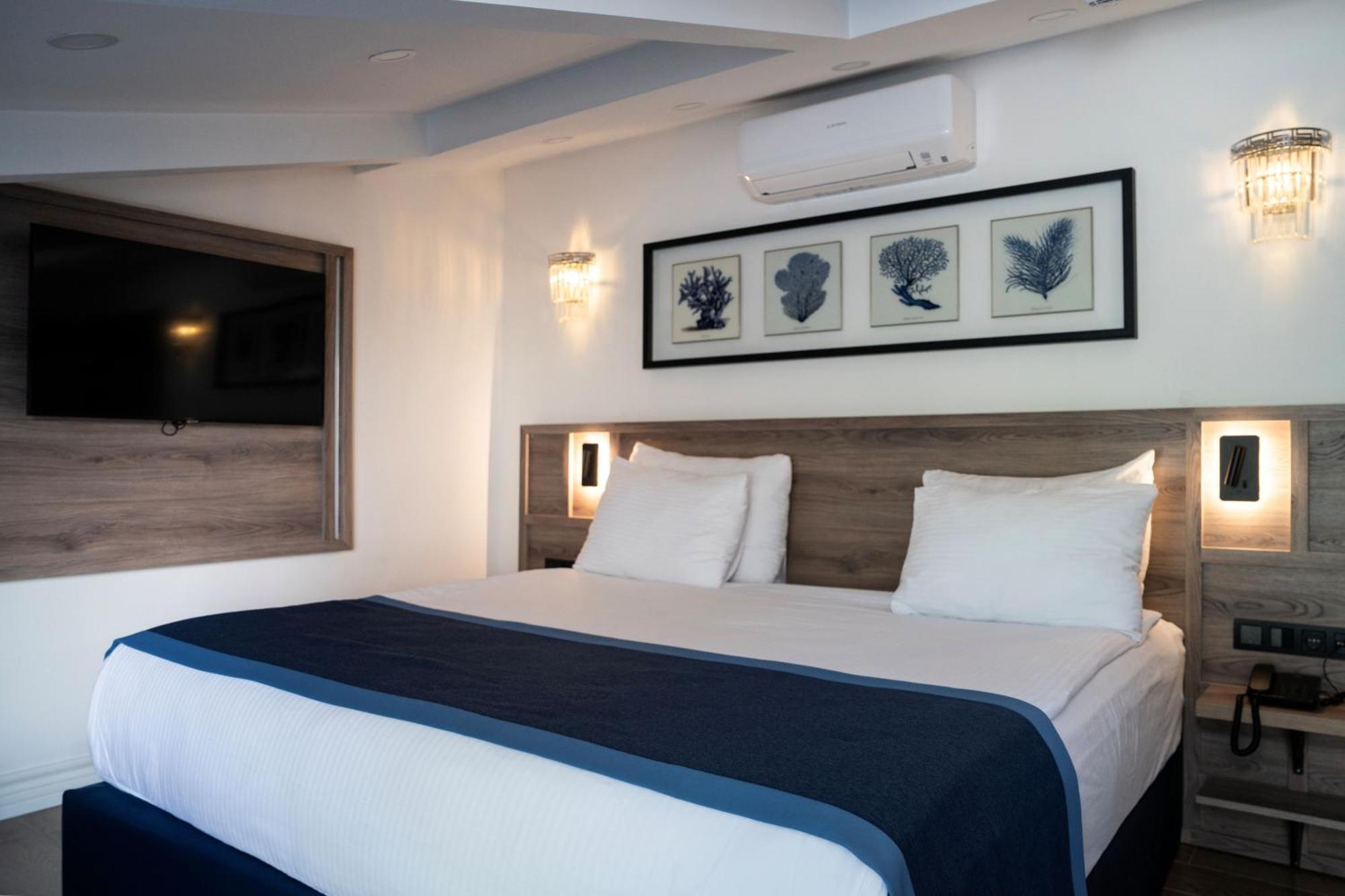 Mona Bosphorus Hotel 4*