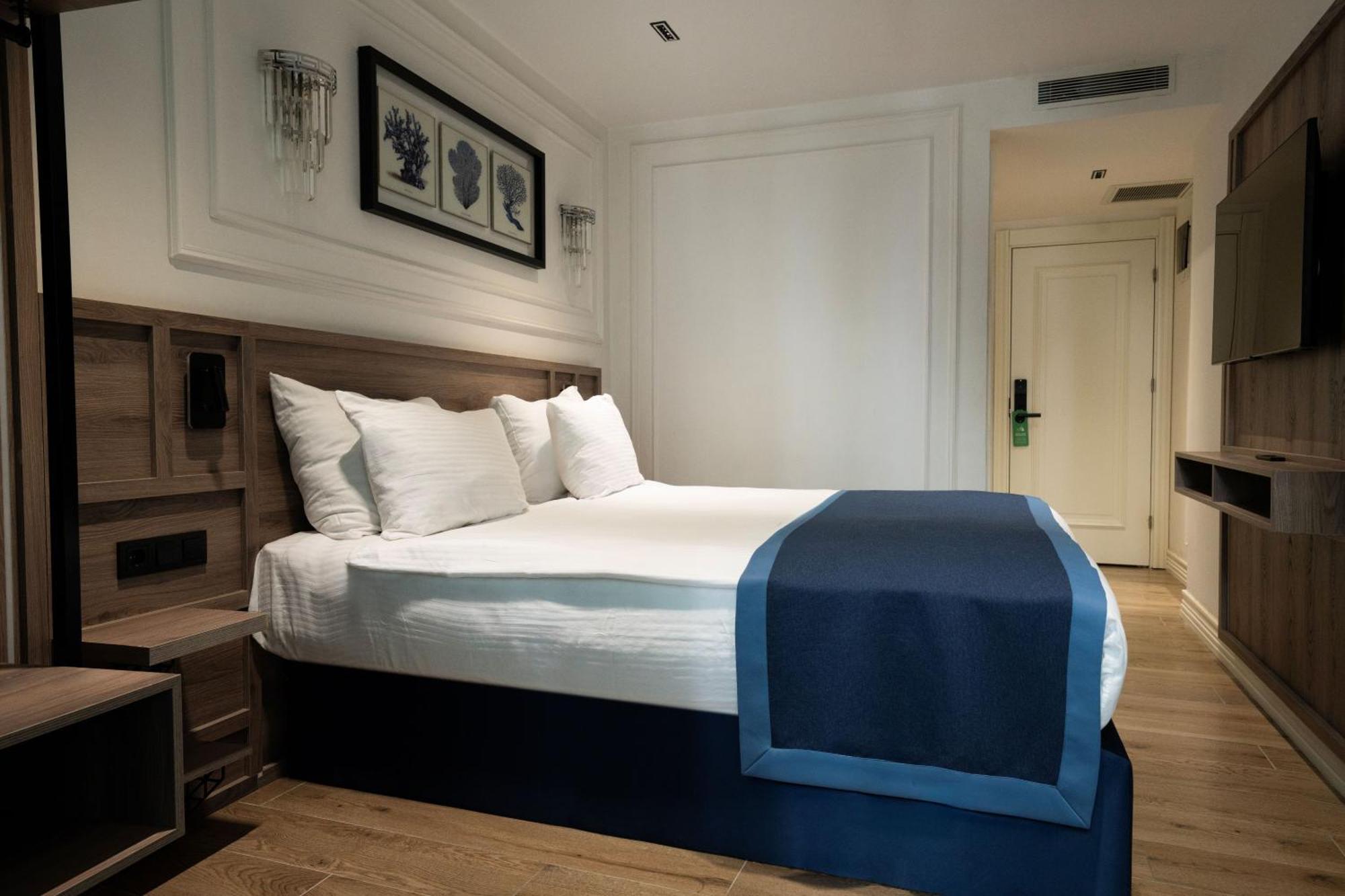 Hotel Mona Bosphorus 4*